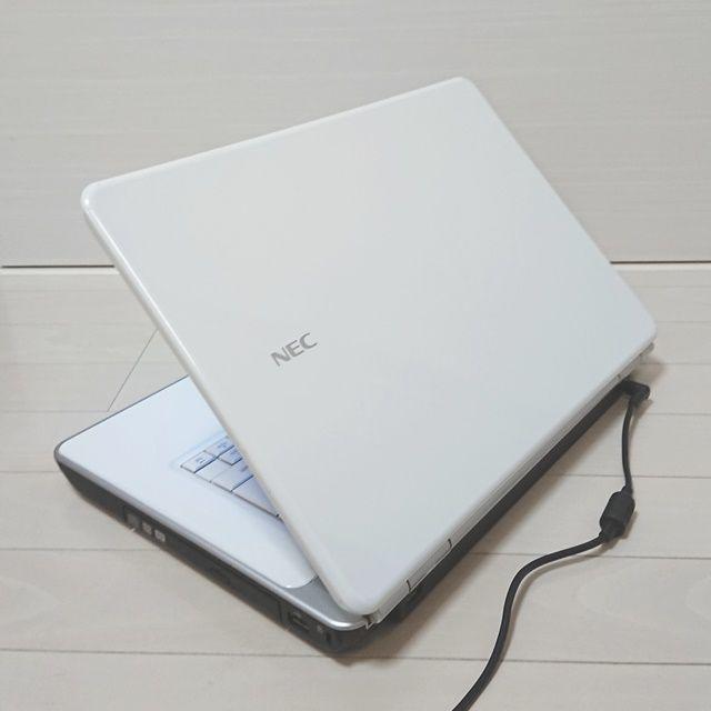 NEC(エヌイーシー)のおしゃれ＆かわいい♪NEC ノートパソコン Lavie/ホワイト/Win10 スマホ/家電/カメラのPC/タブレット(ノートPC)の商品写真