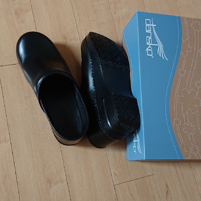 dansko(ダンスコ)のダンスコクロッグスサボ38サイズ レディースの靴/シューズ(ローファー/革靴)の商品写真