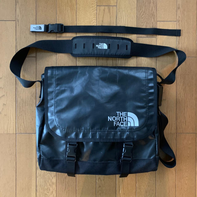 THE NORTH FACE(ザノースフェイス)のTHE NORTHFACE messagenger bag メンズのバッグ(メッセンジャーバッグ)の商品写真