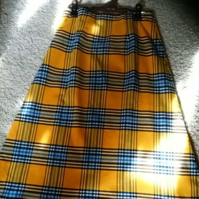 GAP(ギャップ)の美品GAPロングスカートフレアー9号イエローXブルーチェック柄 レディースのスカート(ロングスカート)の商品写真