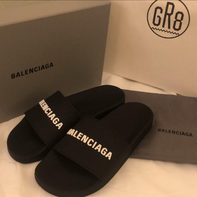 BALENCIAGA