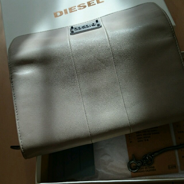 DIESEL(ディーゼル)のディーゼル☆長財布☆美品 レディースのファッション小物(財布)の商品写真