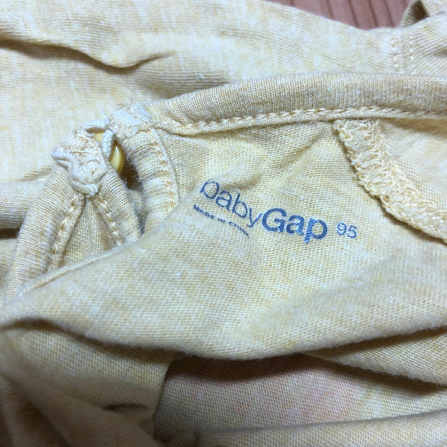 babyGAP(ベビーギャップ)のベビーギャップ　Tシャツ95 キッズ/ベビー/マタニティのキッズ服女の子用(90cm~)(Tシャツ/カットソー)の商品写真