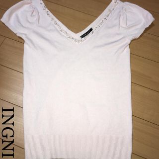 イング(INGNI)の美品 INGNI ビジュー Vネック(ニット/セーター)