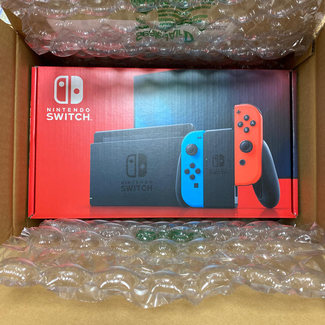 任天堂(ニンテンドウ)の【新品･未開封】Nintendo Switch ネオンブルー/(R) ネオ エンタメ/ホビーのゲームソフト/ゲーム機本体(家庭用ゲーム機本体)の商品写真