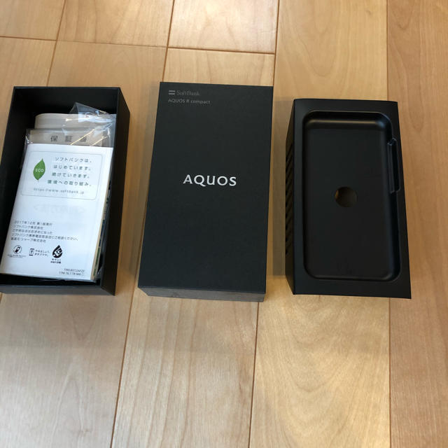 AQUOS - SIMロック解除済 AQUOS rcompact の通販 by lega82's shop｜アクオスならラクマ