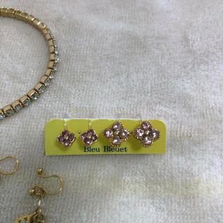 【ノンホールピアス　花モチーフ】(イヤリング)