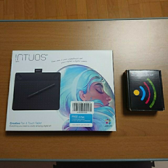 Wacom(ワコム)のワコム Intuos Art Sサイズ ブラック+ワイヤレスキットセット スマホ/家電/カメラのPC/タブレット(PC周辺機器)の商品写真