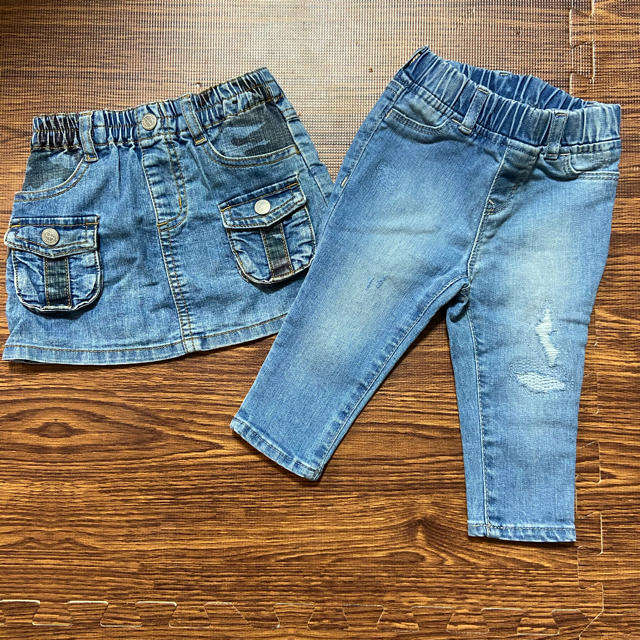 babyGAP(ベビーギャップ)のデニムスカートとパンツセット８０ キッズ/ベビー/マタニティのベビー服(~85cm)(パンツ)の商品写真