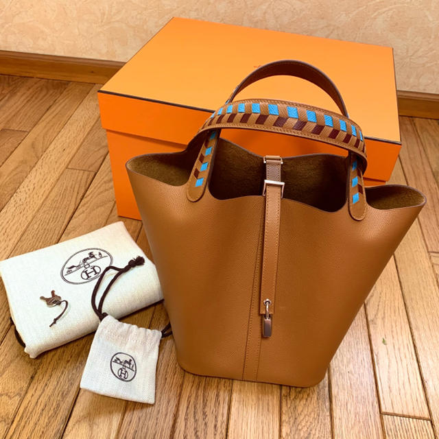 HERMES - 【新品】ピコタンロックMM トレサージュ ゴールドの HERMES - 【新品】ピコタンロックMM トレサージュ ゴールドの