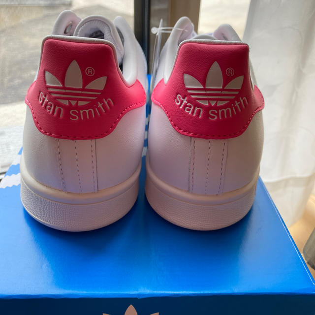 adidas(アディダス)のスタンスミス　26.5 ピンク メンズの靴/シューズ(スニーカー)の商品写真