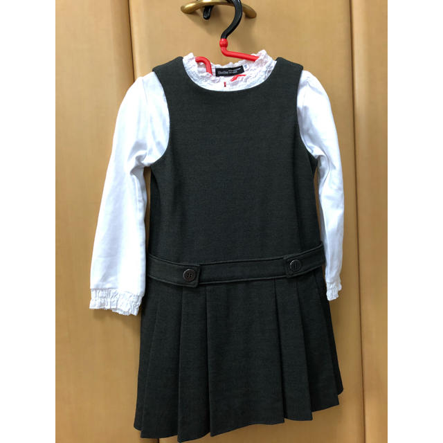 BeBe(ベベ)のBEBE ワンピースセット　100サイズ　 キッズ/ベビー/マタニティのキッズ服女の子用(90cm~)(ドレス/フォーマル)の商品写真