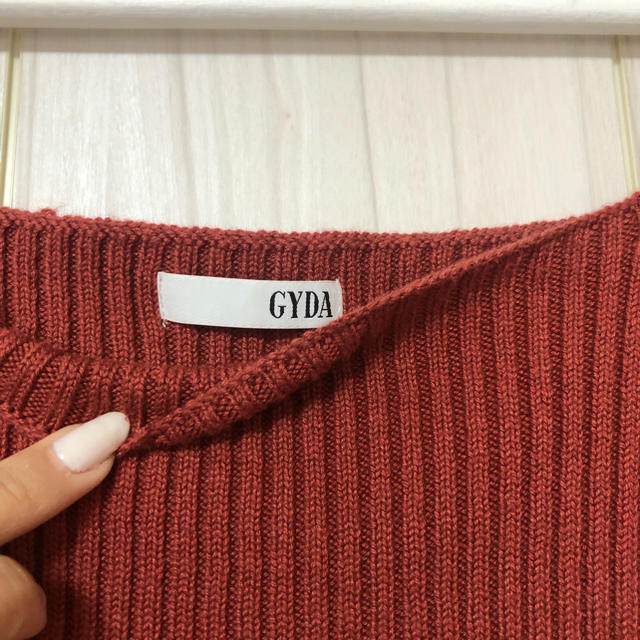 GYDA(ジェイダ)のGYDA タイトオフショルニットワンピ レディースのワンピース(ひざ丈ワンピース)の商品写真