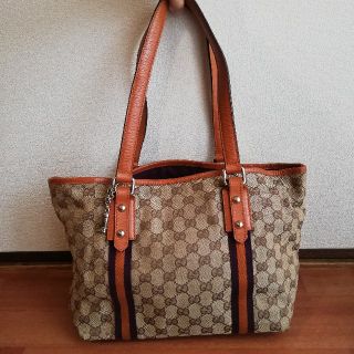 グッチ(Gucci)のGUCCI グッチ シェリーライン チャーム付 トートバッグ(トートバッグ)