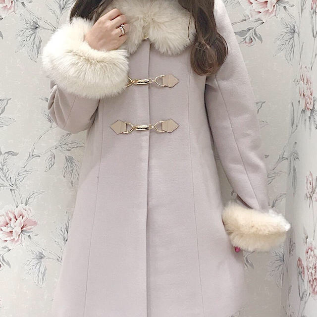 evelyn - evelyn コートの通販 by ♡'s shop|エブリンならラクマ evelyn - evelyn コートの通販 by ♡'s shop|エブリンならラクマ
