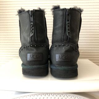 アグ(UGG)の【連休特別最終お値下げ】アグ　スタッズ　ショートブーツ　W7  アウトドア　迷彩(ブーツ)