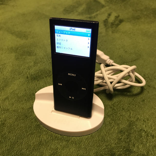 iPod nano 8GB 黒 【第2世代】充電スタンド＆イヤフォン付き