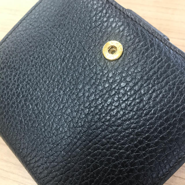 GUCCI(グッチ)のGucci グッチ　二つ折り財布 レディースのファッション小物(財布)の商品写真