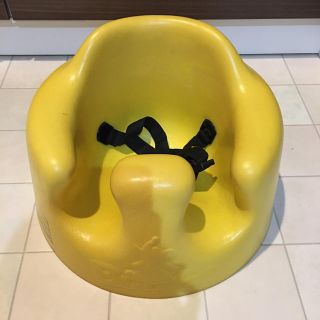 バンボ(Bumbo)のバンボ 黄色 bumbo ベルト付き 送料込み(その他)