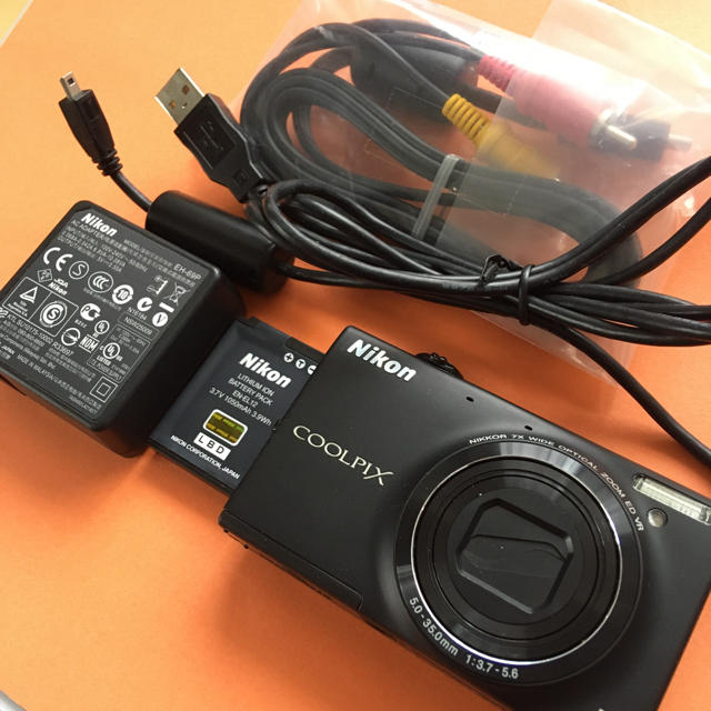 Nikon(ニコン)のニコンクールピクスS6100 スマホ/家電/カメラのカメラ(コンパクトデジタルカメラ)の商品写真
