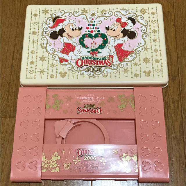 Disney(ディズニー)のTDL◆ハーバーサイドクリスマス 2006◆スーベニア ランチボックス エンタメ/ホビーのおもちゃ/ぬいぐるみ(キャラクターグッズ)の商品写真