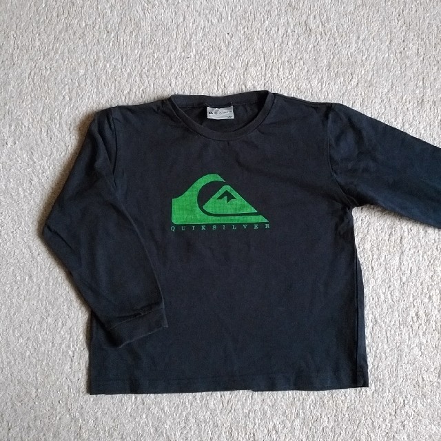 QUIKSILVER(クイックシルバー)のQUIKSILVER ロングティーシャツ120 キッズ/ベビー/マタニティのキッズ服男の子用(90cm~)(Tシャツ/カットソー)の商品写真