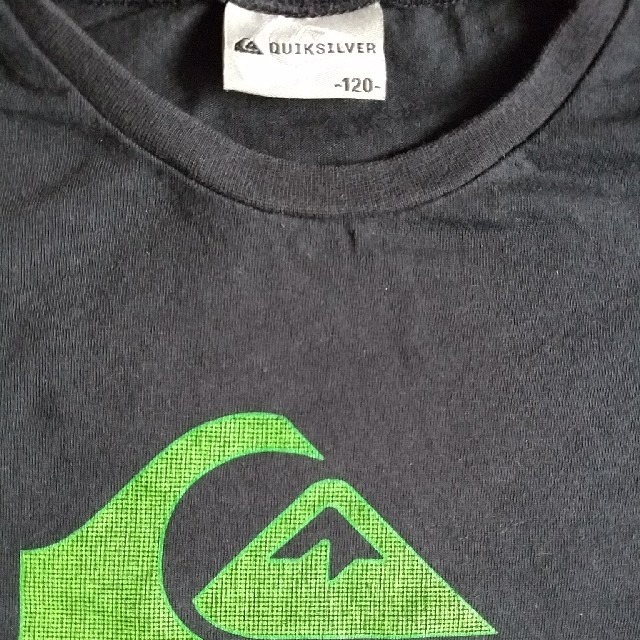 QUIKSILVER(クイックシルバー)のQUIKSILVER ロングティーシャツ120 キッズ/ベビー/マタニティのキッズ服男の子用(90cm~)(Tシャツ/カットソー)の商品写真