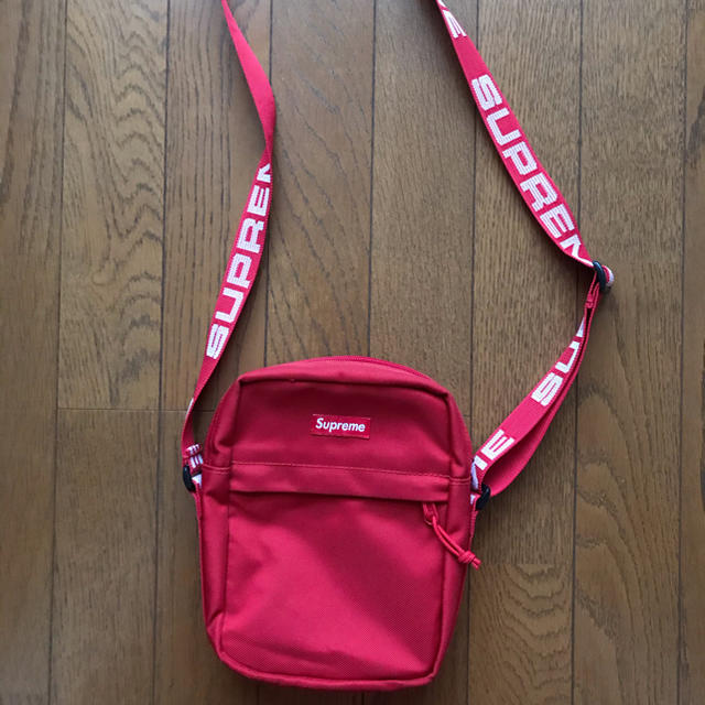 Supreme(シュプリーム)のsupreme シュプリーム ショルダーバッグ メンズのバッグ(ショルダーバッグ)の商品写真