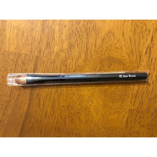 ETVOS(エトヴォス)のdear Brush (ETVOS) アイシャドーブラシ 新品未使用 コスメ/美容のメイク道具/ケアグッズ(ブラシ・チップ)の商品写真