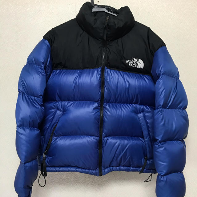 THE NORTH FACE “Nuptse Jacket”