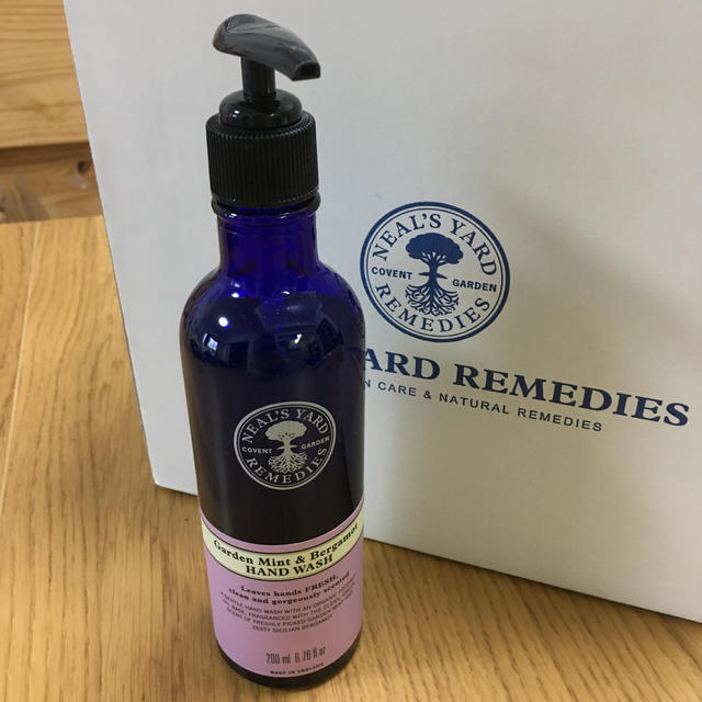 NEAL'S YARD(ニールズヤード)の【ニールズヤード】ハンドウォッシュ　200ml 新品未開封 コスメ/美容のボディケア(その他)の商品写真