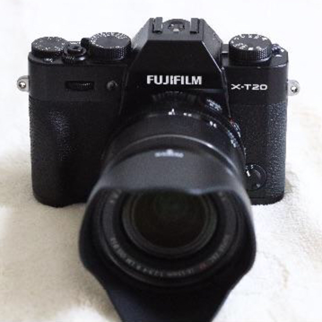 富士フイルム(フジフイルム)のFujifilm 富士フイルム　X-T20 XT20 標準レンズセット スマホ/家電/カメラのカメラ(ミラーレス一眼)の商品写真