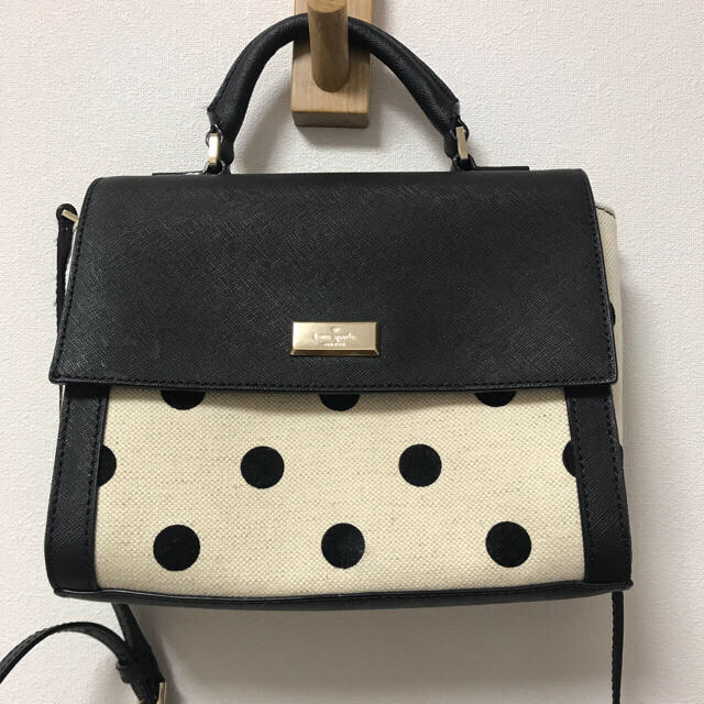 kate spade new york(ケイトスペードニューヨーク)のケイトスペード　ドット柄ショルダーバッグ レディースのバッグ(ショルダーバッグ)の商品写真