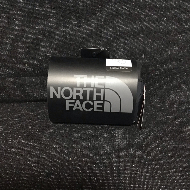 THE NORTH FACE(ザノースフェイス)の新品 THE NORTH FACE NUPTSE MUFFLER ダウンマフラー メンズのファッション小物(マフラー)の商品写真