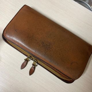 イルビゾンテ(IL BISONTE)の長財布(長財布)