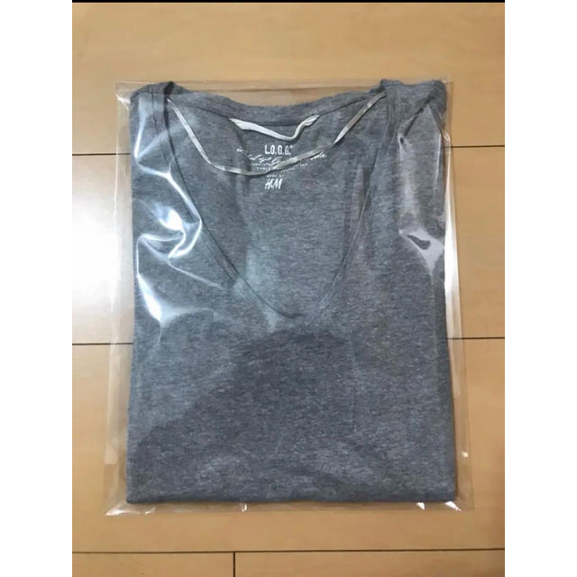 H&M(エイチアンドエム)の≪送料無料≫H&M Tシャツ レディースのトップス(Tシャツ(半袖/袖なし))の商品写真