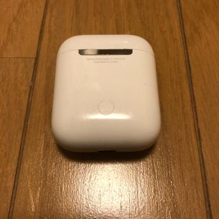 アップル(Apple)のAirPods(ヘッドフォン/イヤフォン)