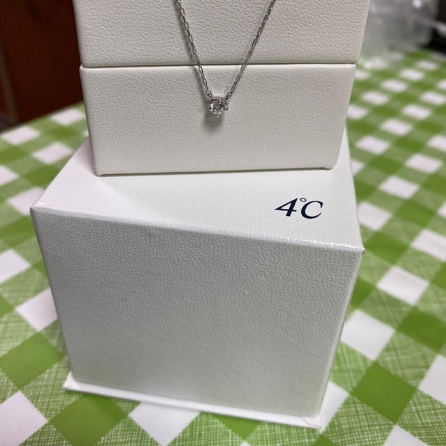 4℃(ヨンドシー)のカナルヨンドシー(K10ホワイトゴールド)(下げました)!! レディースのアクセサリー(ネックレス)の商品写真