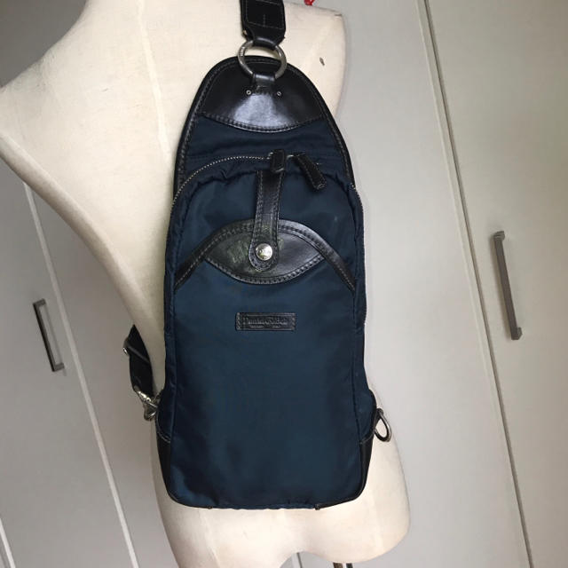 TOMORROWLAND別注ダニエル&ボブボディバッグ ピッポ中古ナイロンレザー