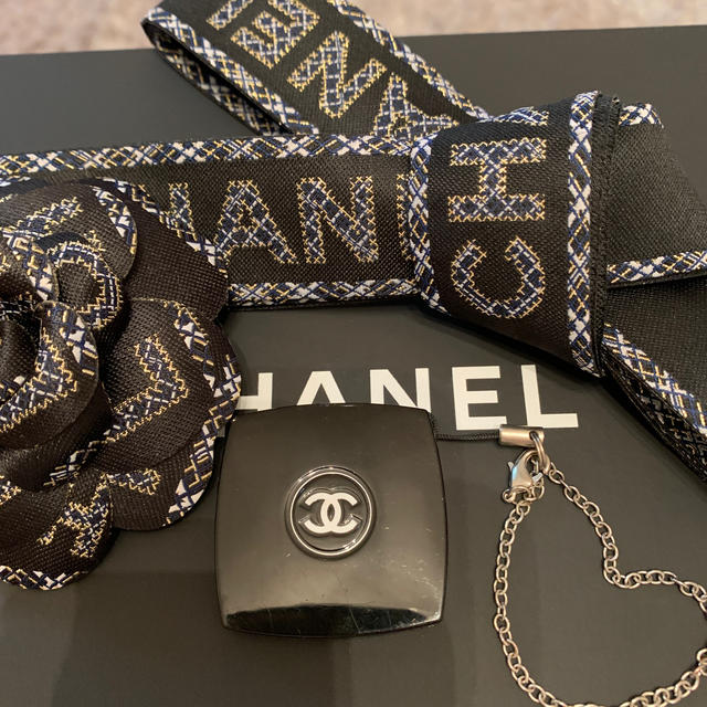 CHANEL(シャネル)のCHANELミニミラー レディースのファッション小物(ミラー)の商品写真