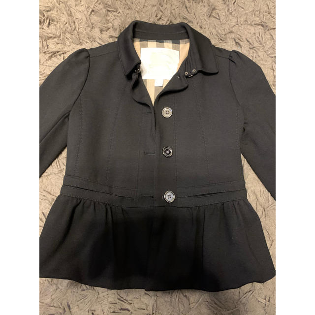 BURBERRY(バーバリー)のバーバリー子供ジャケット キッズ/ベビー/マタニティのキッズ服女の子用(90cm~)(ジャケット/上着)の商品写真