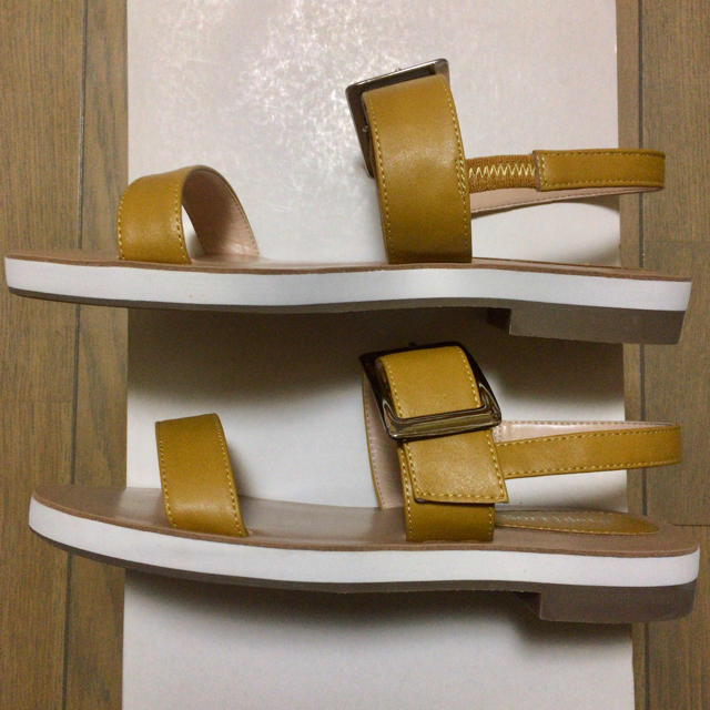 Sorridere 「サンダル」イエロー レディースの靴/シューズ(サンダル)の商品写真