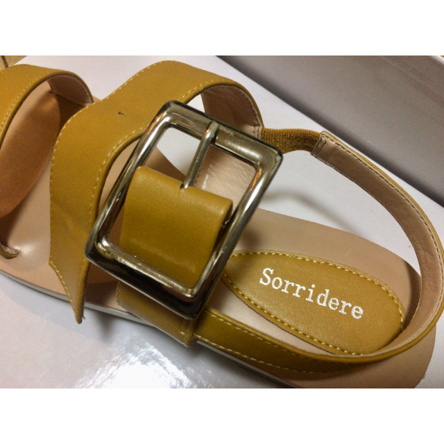 Sorridere 「サンダル」イエロー レディースの靴/シューズ(サンダル)の商品写真