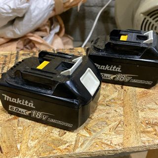 マキタ(Makita)のマキタ 18V 6.0Ah バッテリー 二個　送料無料（BL1860B）(工具/メンテナンス)