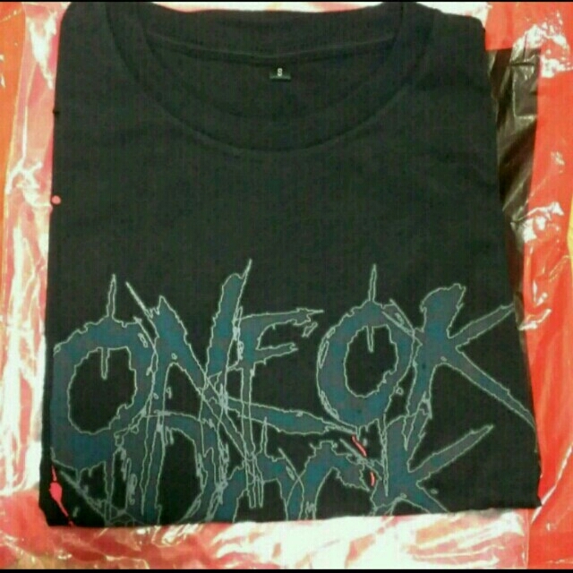 ONE OK ROCK(ワンオクロック)のONE OK ROCK Tシャツ エンタメ/ホビーのタレントグッズ(ミュージシャン)の商品写真