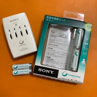 ソニー(SONY)のSONY サイクルエナジー 急速充電器・充電池単3 ４本セット(バッテリー/充電器)