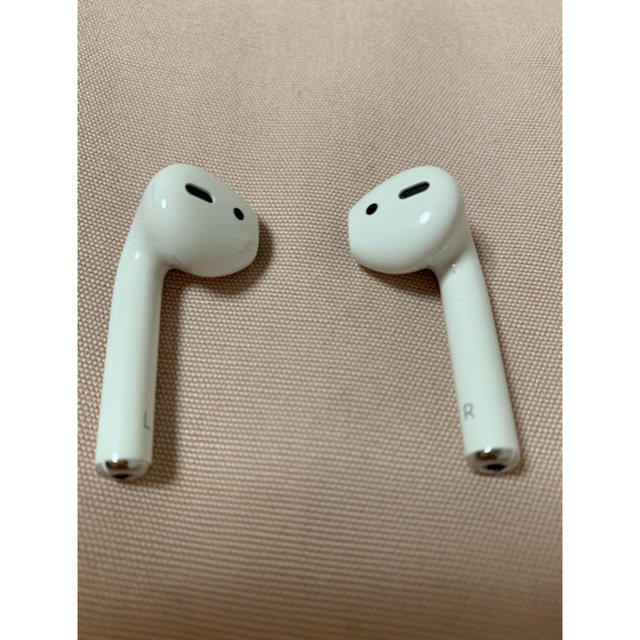 air pods 第二世代　ワイヤレス充電対応　ほぼ新品　レシート有