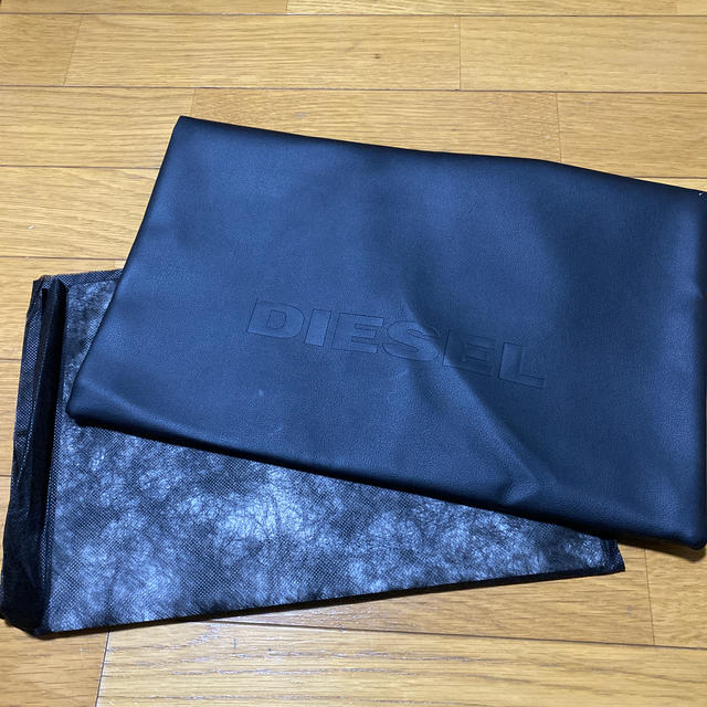 DIESEL(ディーゼル)のDIESEL レディースマフラー レディースのファッション小物(マフラー/ショール)の商品写真