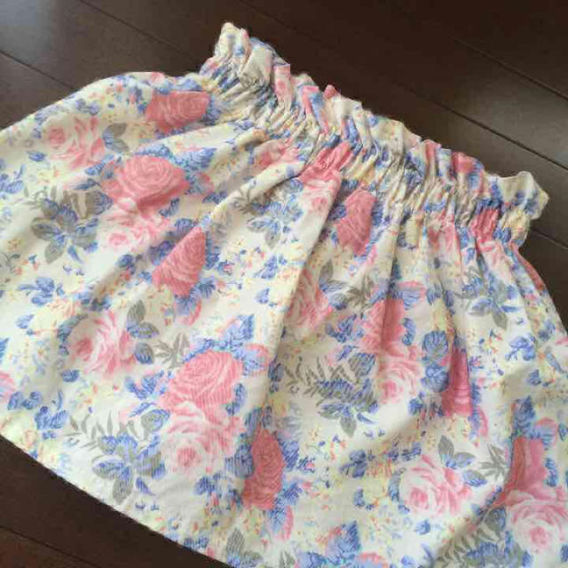 min plume(ミンプリュム)のmin plume♡花柄スカート♡ レディースのスカート(ミニスカート)の商品写真
