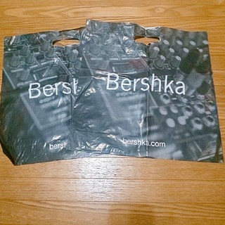ベルシュカ(Bershka)のBershka プラ袋 2枚 約39cm×39cm×10cm(ショップ袋)